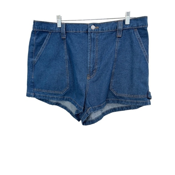 Wild Fable Plus Size Super High Rise Utility Shorts Medium Wash Size 16 NWT - Picture 1 of 4